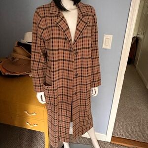 Plaid stretch coat